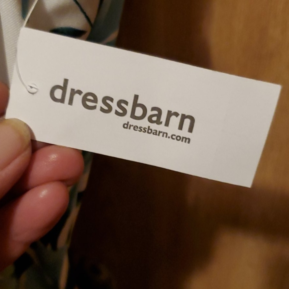 Dress - Picture 6 of 8